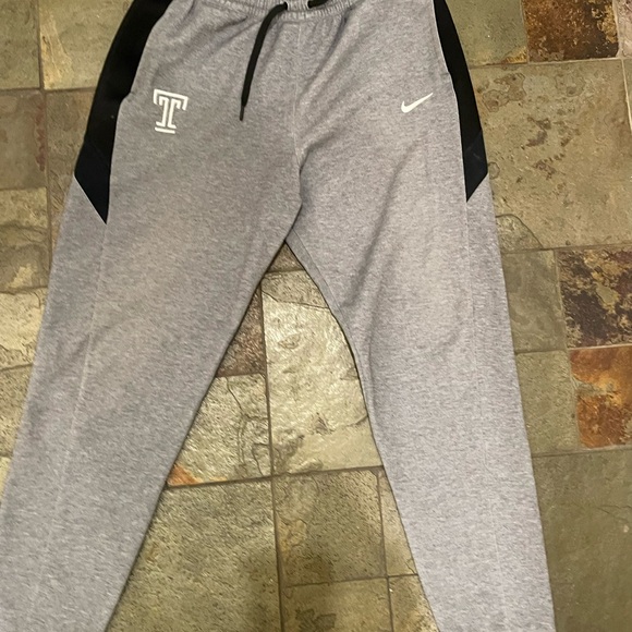 Nike Gray Joggers with Black Details - Picture 1 of 5